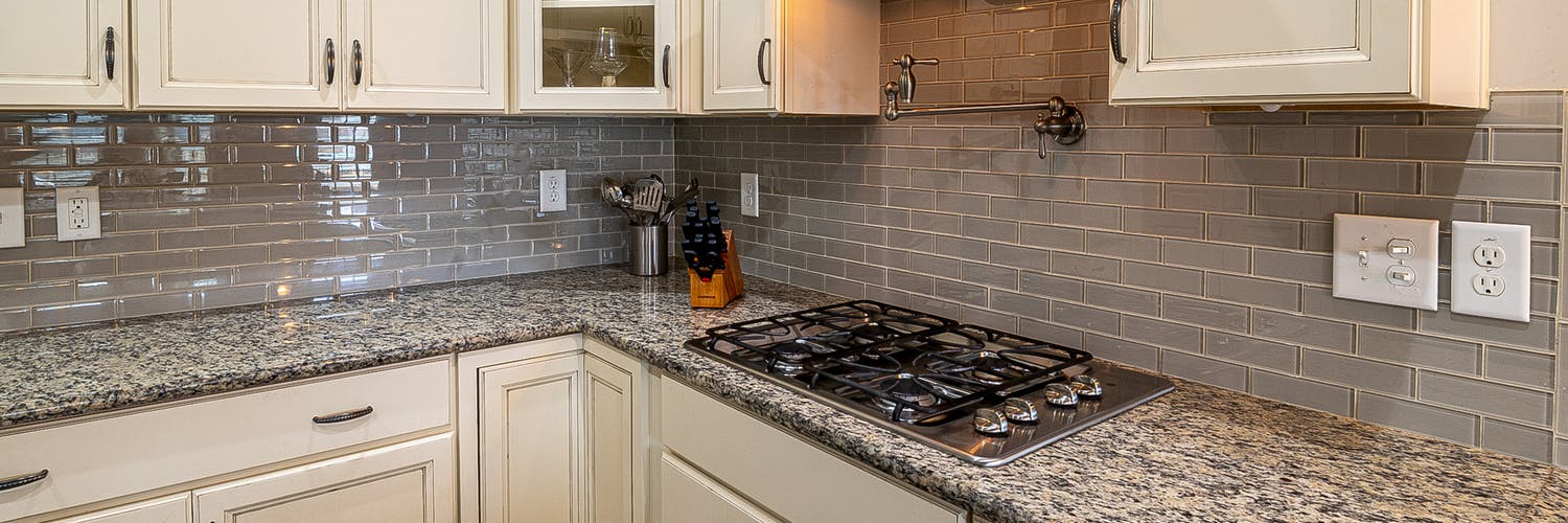 Top Range Hood Manufacturing Companies [List]